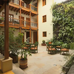 Отель Santa Lucia Boutique